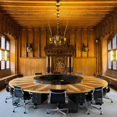 Regierungsratstisch des Kantons Basel-Stadt
