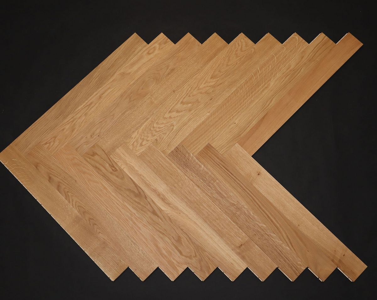 Oak parquet quickly available