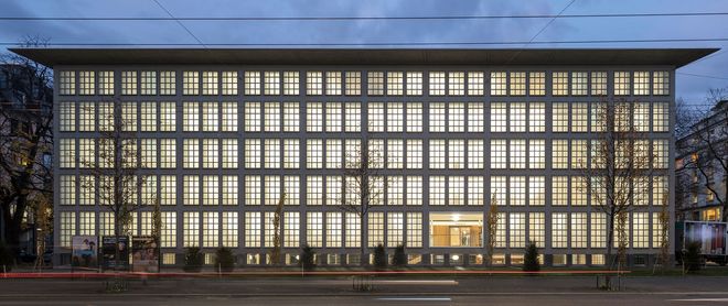 Furnier Ulme stone, Zentral- und Hochschulbibliothek Luzern