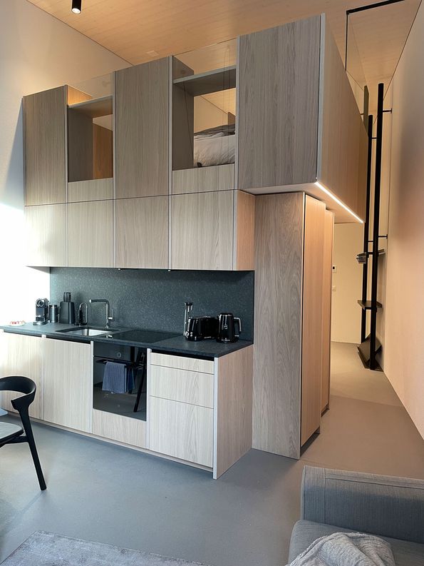 Kitchenette with oak veneer