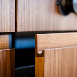 schöne Maserung US Nussbaum Furnier Küchenbau