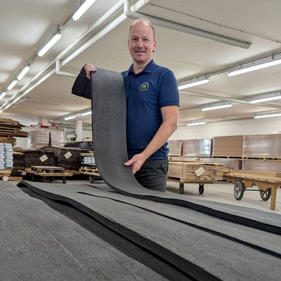 Wir helfen Ihnen das perfekte Furnier für Ihr Yachtprojekt zu finden Furnierauswahl für Ihr Yacht-Projekt