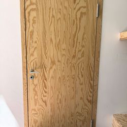 Optische Anpassung Seekiefer Furnier Brandschutz