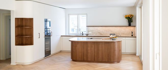 Kitchen with veneer