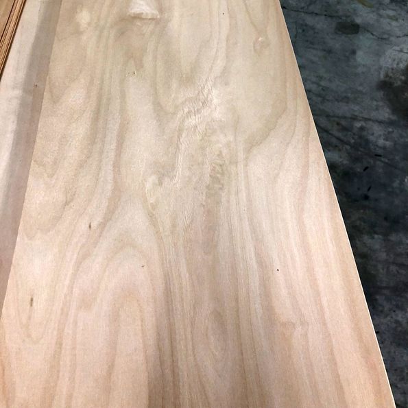 Veneer Birch peeled on stock Roser AG