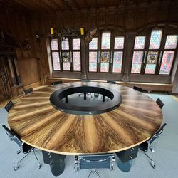 Regional walnut veneer for the cantonal government table of Basel-Stadt sustainable Swiss walnut veneer