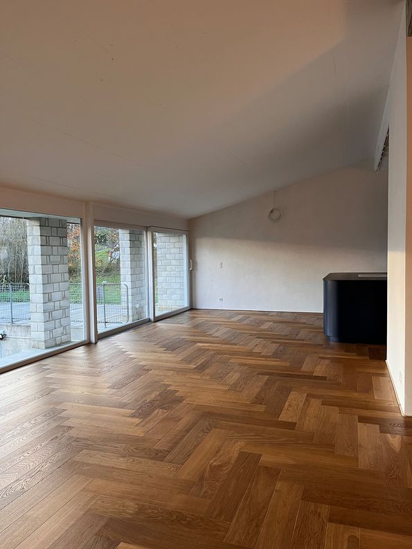 Moderner Fischgrat Holzboden