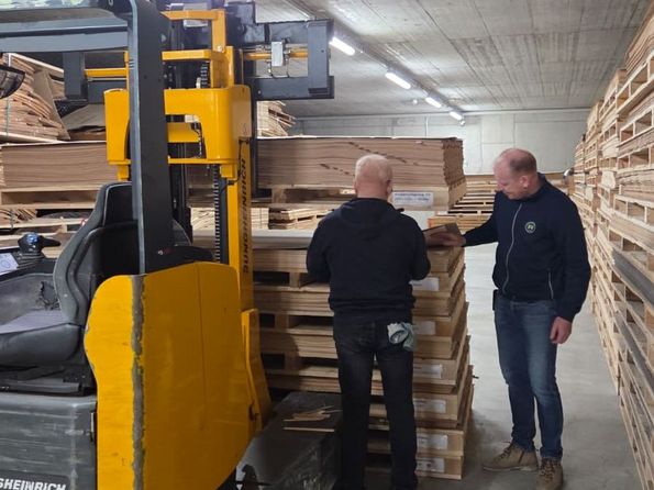 Teamarbeit Furnierhandel Schweiz