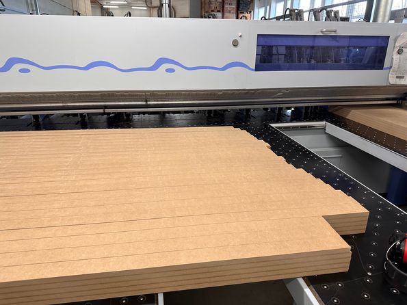 Schneller und günstiger Zuschnitt Service