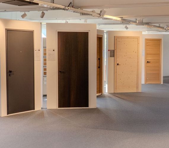Let us advise you on your doors Doors exhibition in Birsfelden near Basel