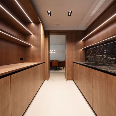 Alma Andermatt, customised veneer finishing