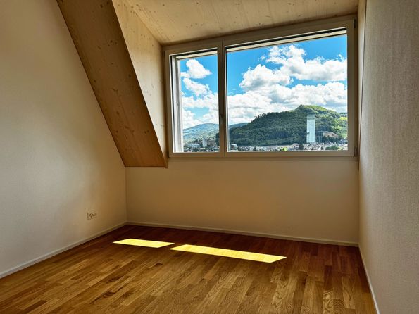 Sissach Haldenweg, Überbauung Böschmatt, Parkett von der Roser AG Natürlicher Eichenparkett mit warmer Holzoptik
