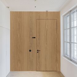 Oak Crown veneer door