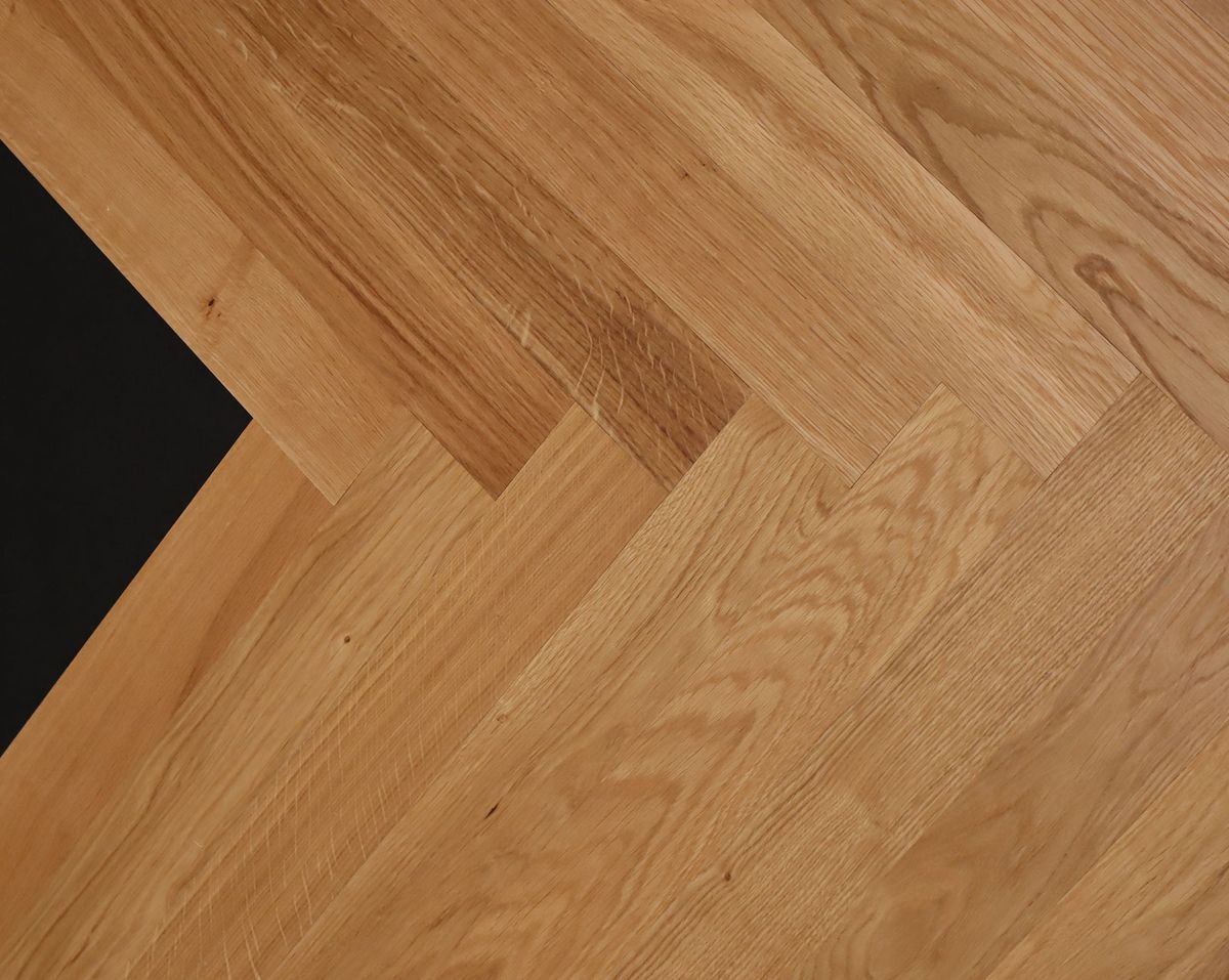 Herringbone parquet in oak from Roser AG