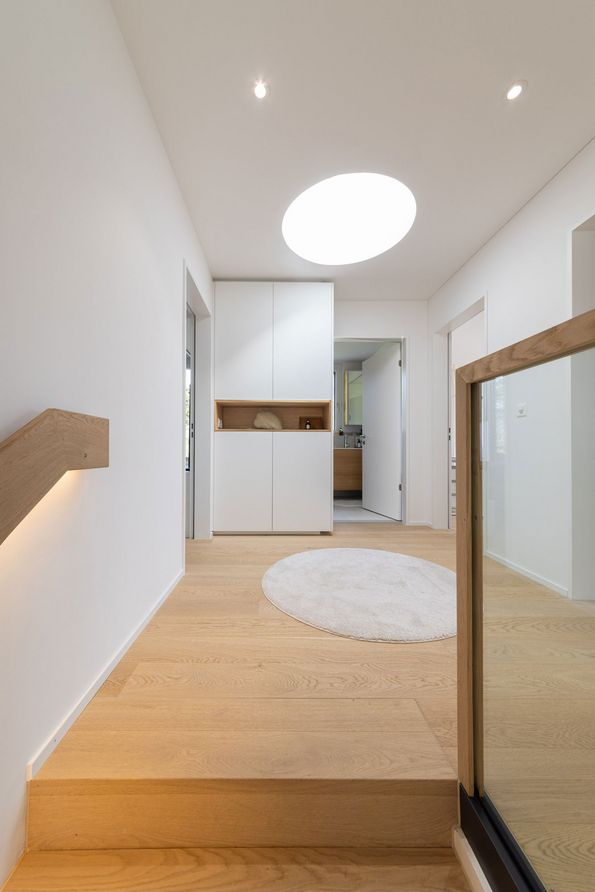 Innenausbau Basel mit Parkett, Furnier & Einbaumöbeln Parkett Lieferung Schweiz