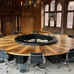 Regional walnut veneer for the cantonal government table of Basel-Stadt elegant government council table veneer