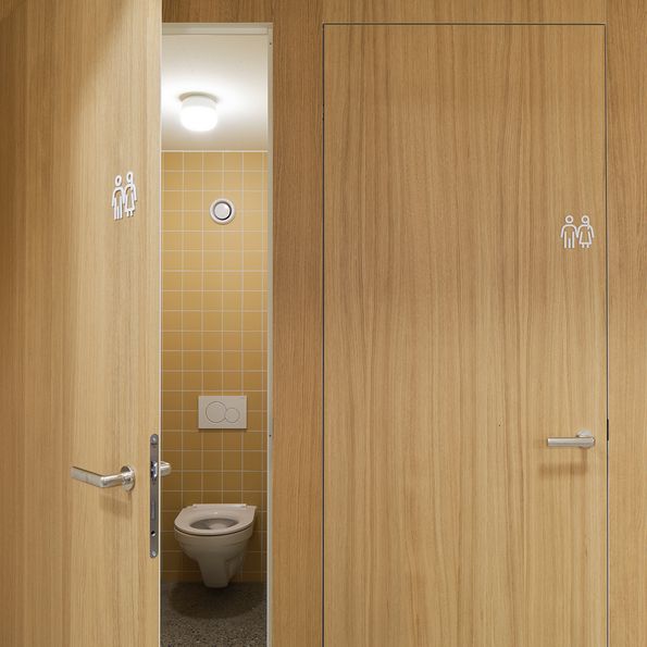 Oak veneer for the Winkel kindergarten