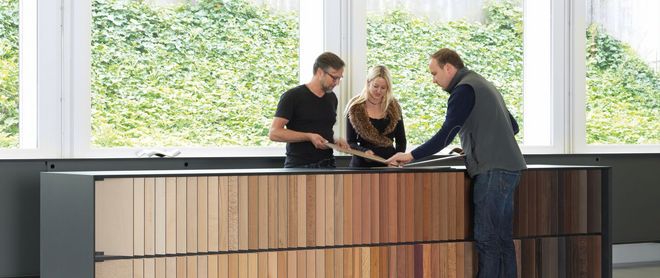 konzept.raum von Roser für Ihre Furnier Materialisierung