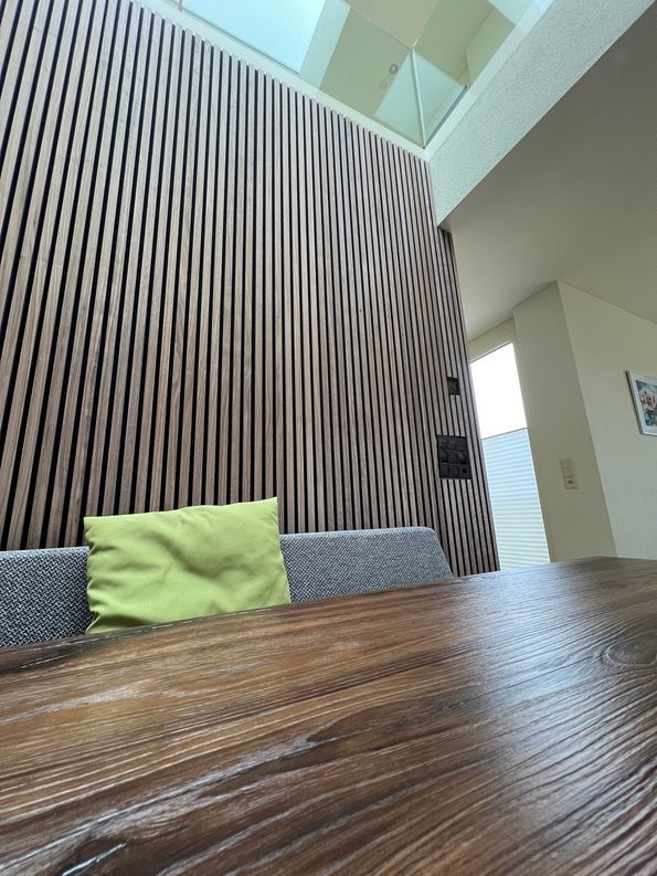 Holz Lamellenwand Akustik