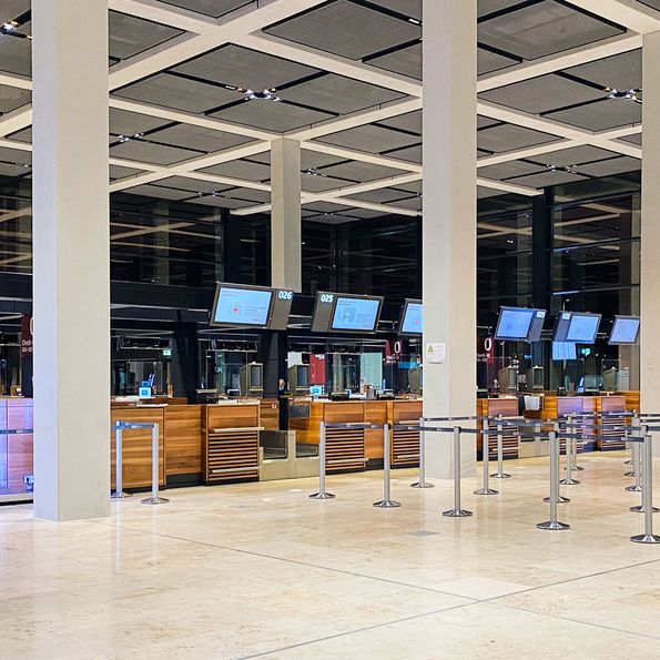 Berlin Brandenburg Airport (BER) - veneer European Walnut 