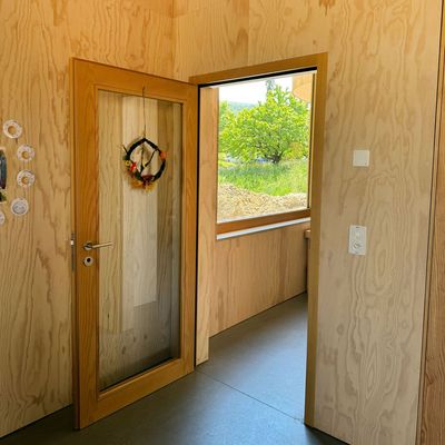 Customised veneer doors