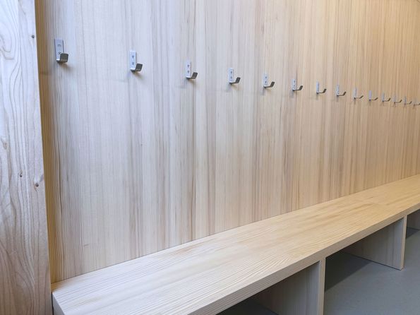 Fir veneer for the Aegelmatt nursery in Pratteln Interior fit-out of a nursery using veneered panels
