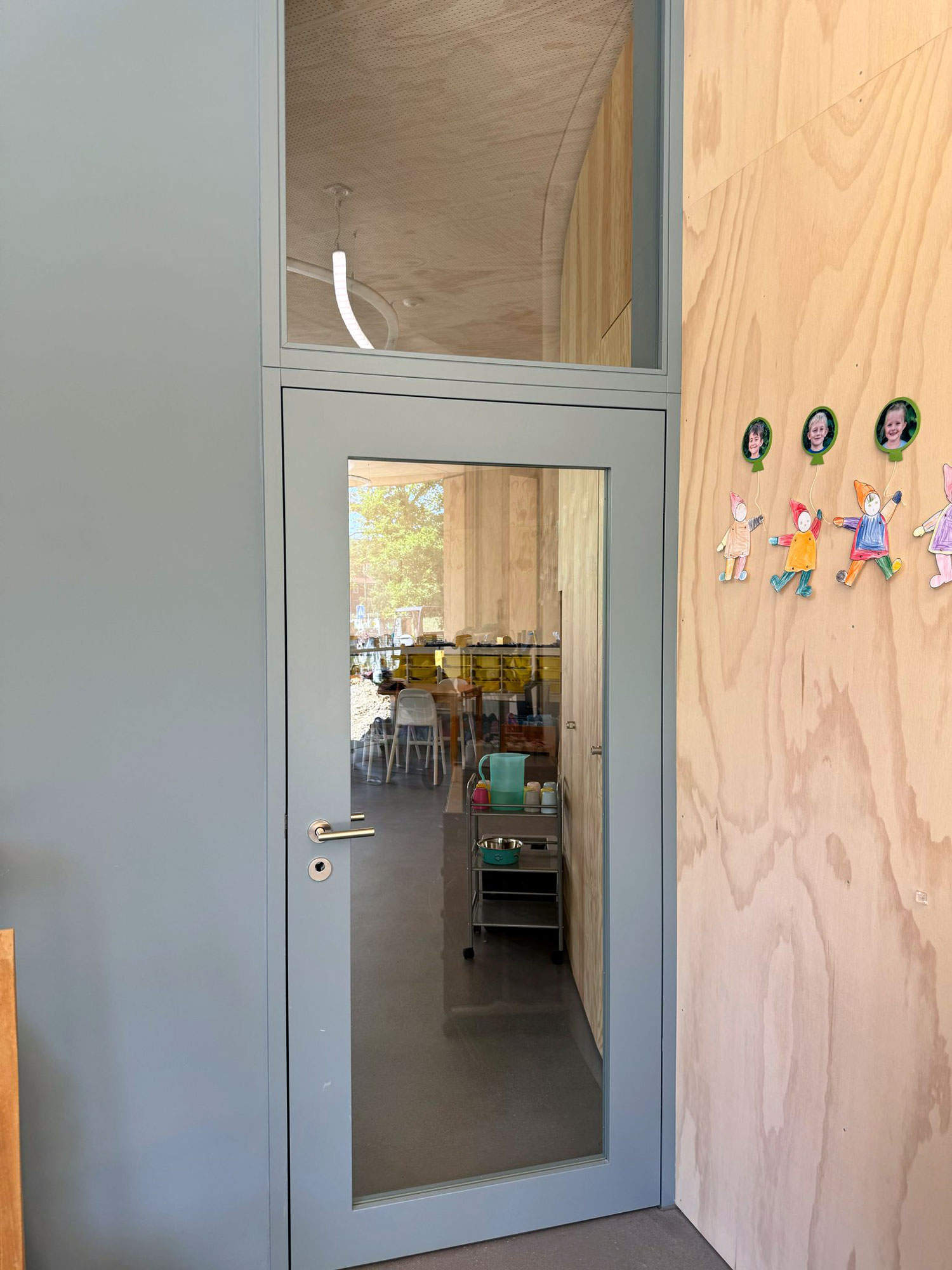 Veneer doors for architects