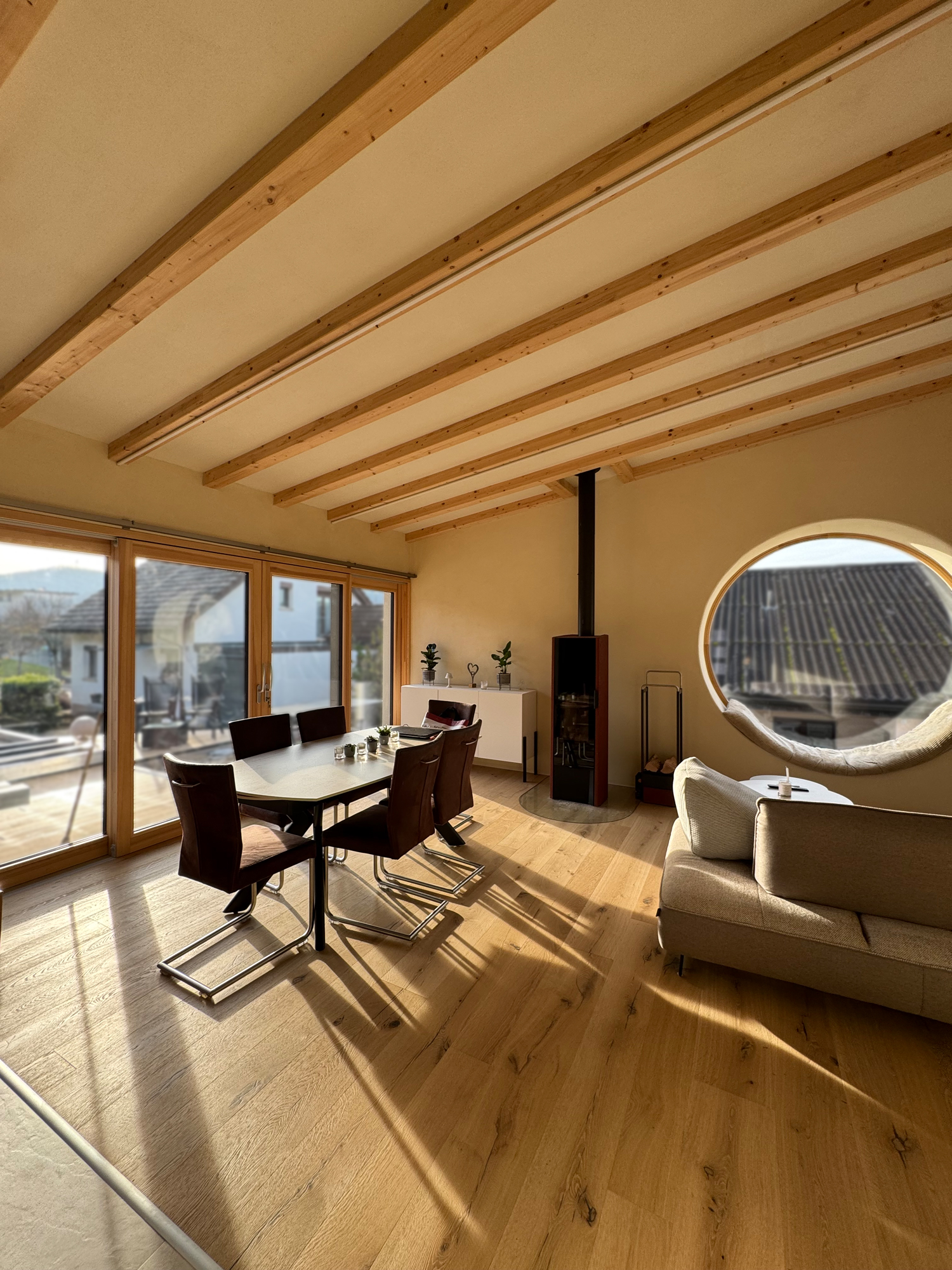 Hausumbau mit Roser Materialien Parketteinbau in Eigenregie mir Parkett von Roser