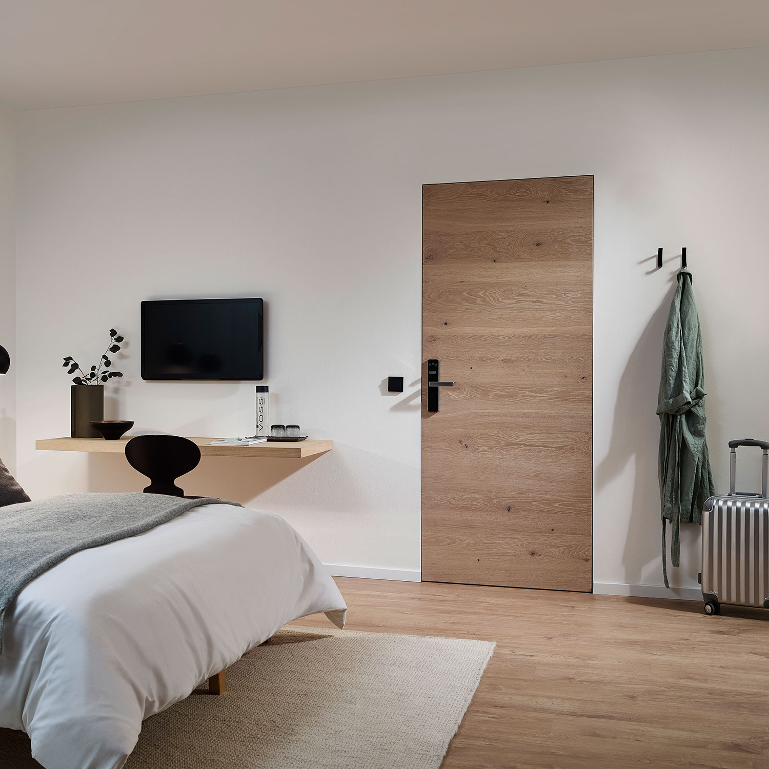 Hotelzimmertüre flächenbündig geschlossen